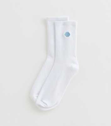 White Shell Embroidered Ankles Socks