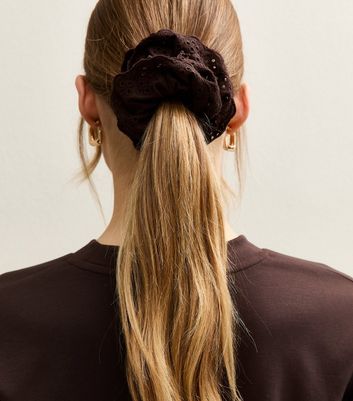 Brown Broderie Anglaise Frill Scrunchie