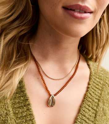 Gold Tone  2 Layer Tortoise Bead Oval Pendant Necklace