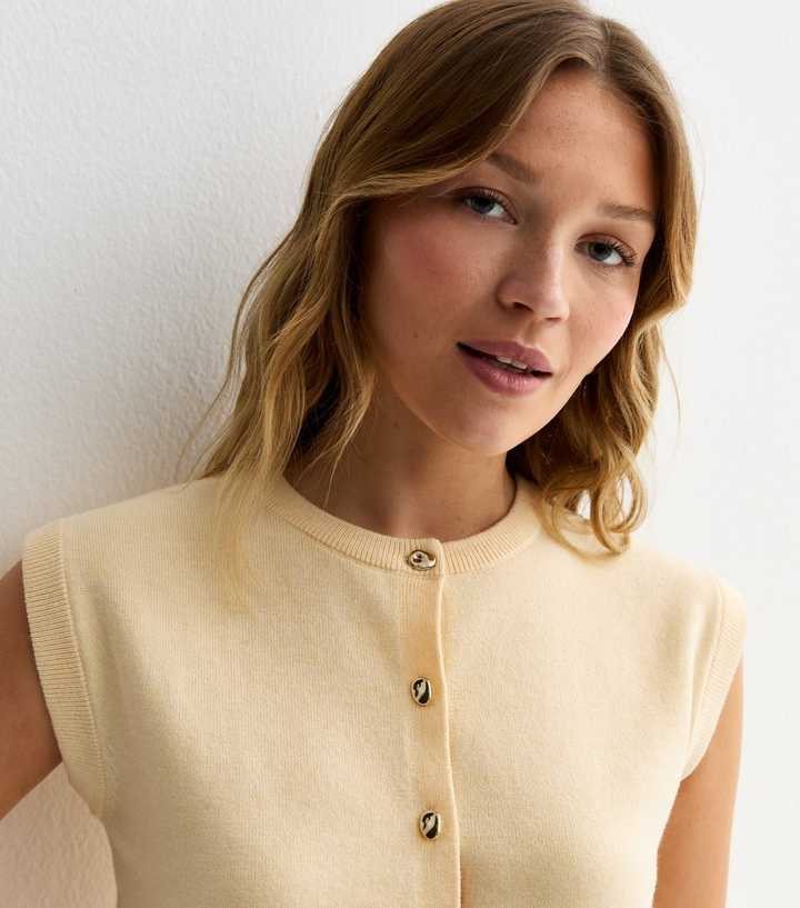 Light Yellow Knit Abstract Button Waistcoat