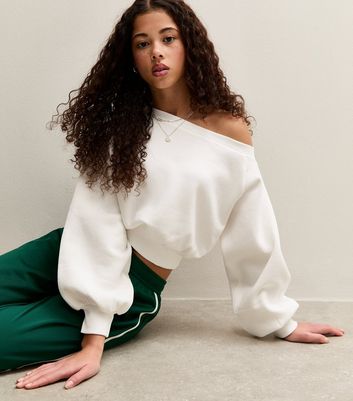 Girls Cream Oversized Off Shoulder Sweatshirt