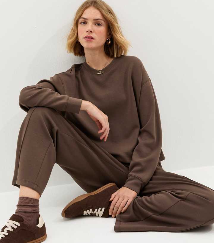 Premium Mid Brown Sweatshirt