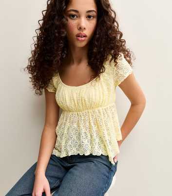 Girls Light Yellow Lace Hanky Hem Cap Sleeve Top