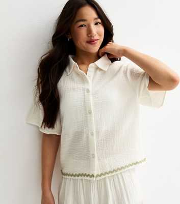 Girls White Cotton Textured Ric Rac Trim Shirt