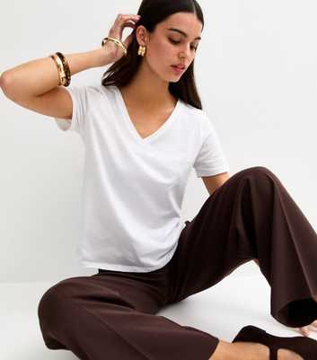 White Cotton V Neck T-Shirt