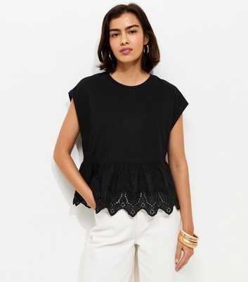 Black Broderie Anglaise Hem T-Shirt