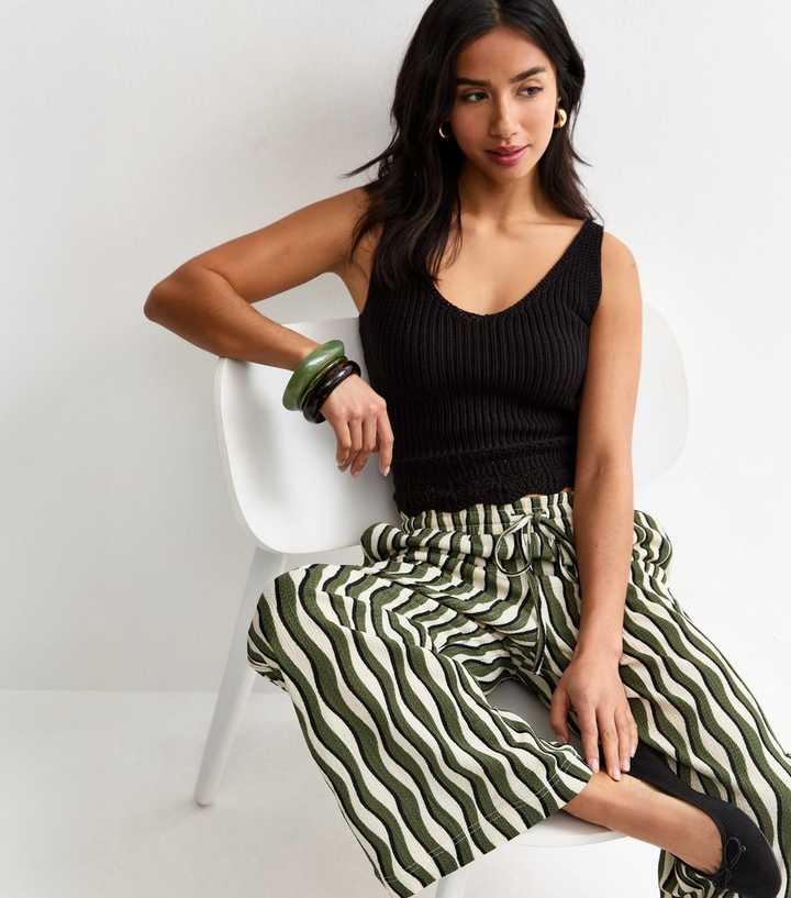Petite Khaki Wave Crinkle Jersey Wide Leg Trousers