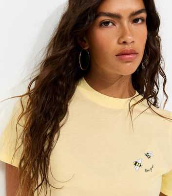 Light Yellow Bee Print T-Shirt