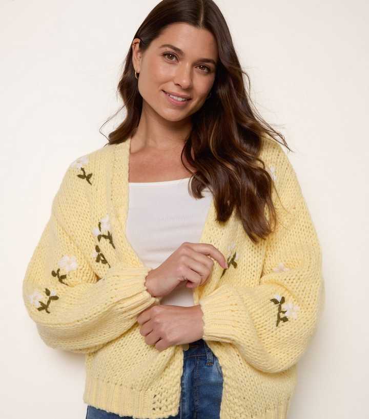 Blue Vanilla Light Yellow Embroidered Daisy Cardigan