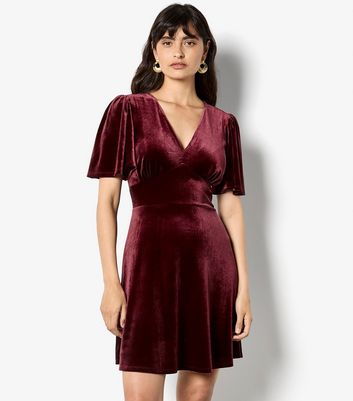 Burgundy Mini Dresses | New Look