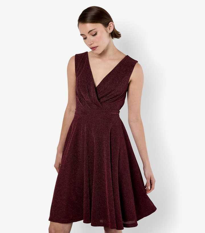 what accessories to wear with a burgundy dress Ribbed Knitted Skater Dress - Red main image 1