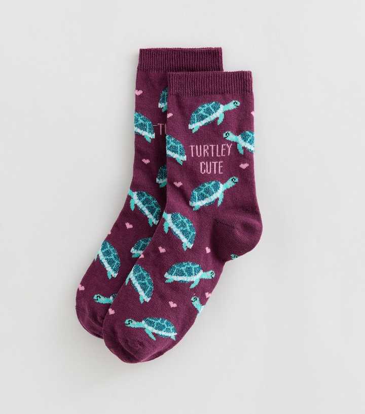 Dark Burgundy Turtle Patterned Ankle Socks