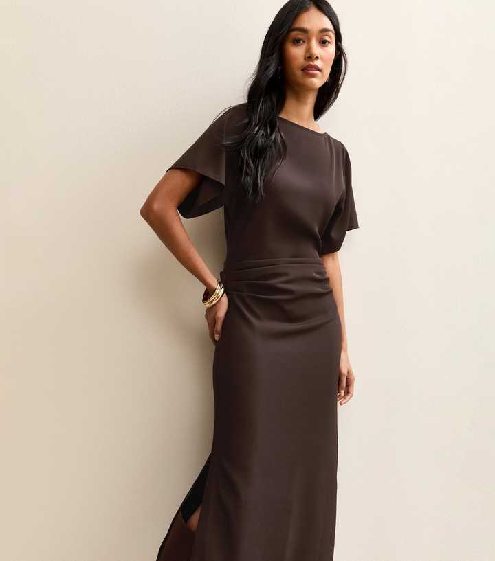 Dark Brown Ruched Waist Short Sleeve Midi Dress