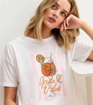 White Spritz O Clock Print T-Shirt and Shorts Pyjama Set