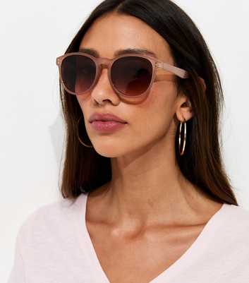 Light Brown D Frame Sunglasses