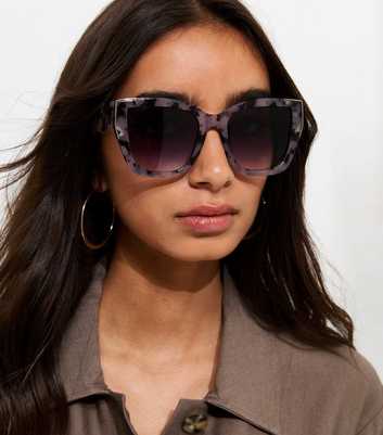 Grey Printed Cat Eye Sunglasses