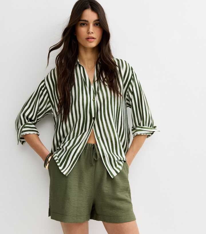 Dark Khaki Crinkle Texture Drawstring Shorts