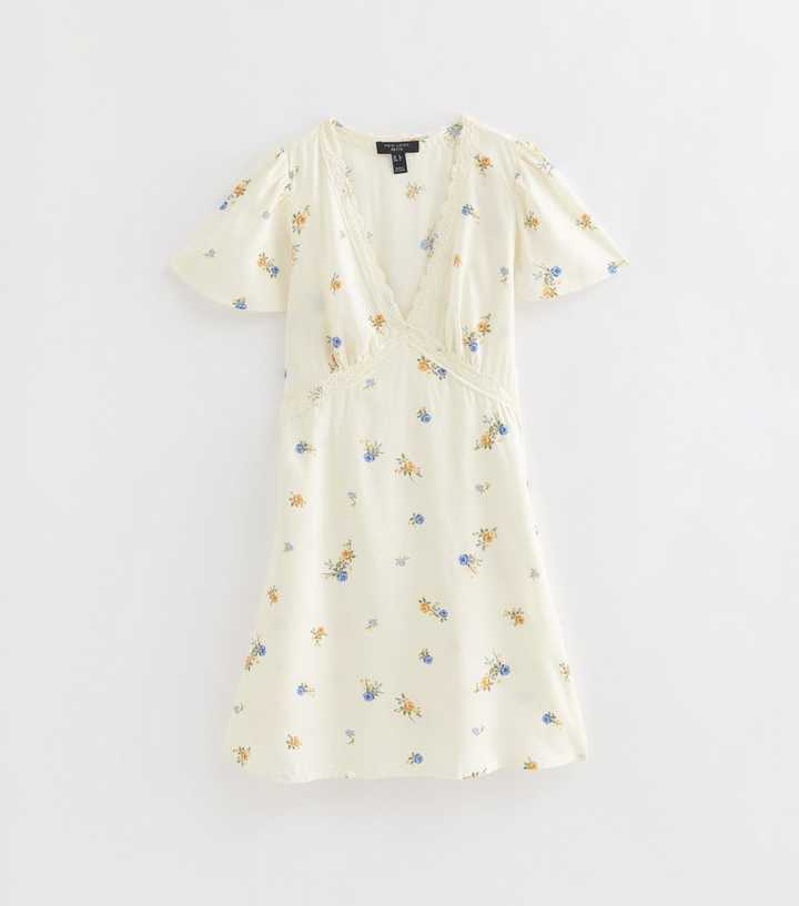 Petite Cream Ditsy Floral Lace Trim Mini Dress