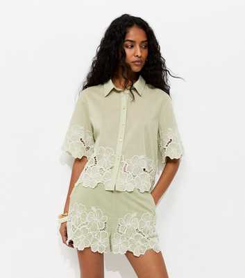 Green Cotton Flower Embroidered Cropped Shirt