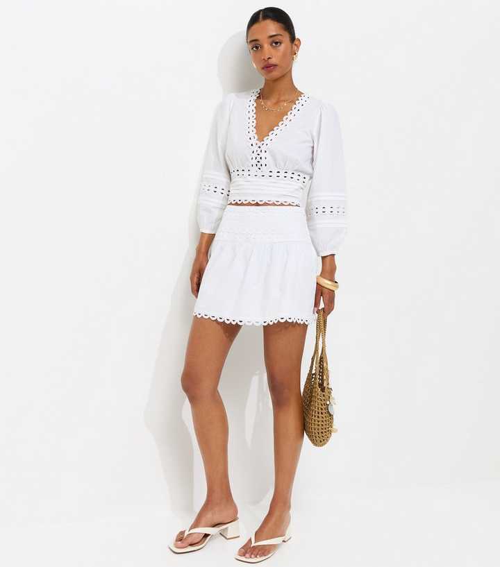 White Pintuck Balloon Sleeve Cropped Blouse | New Look