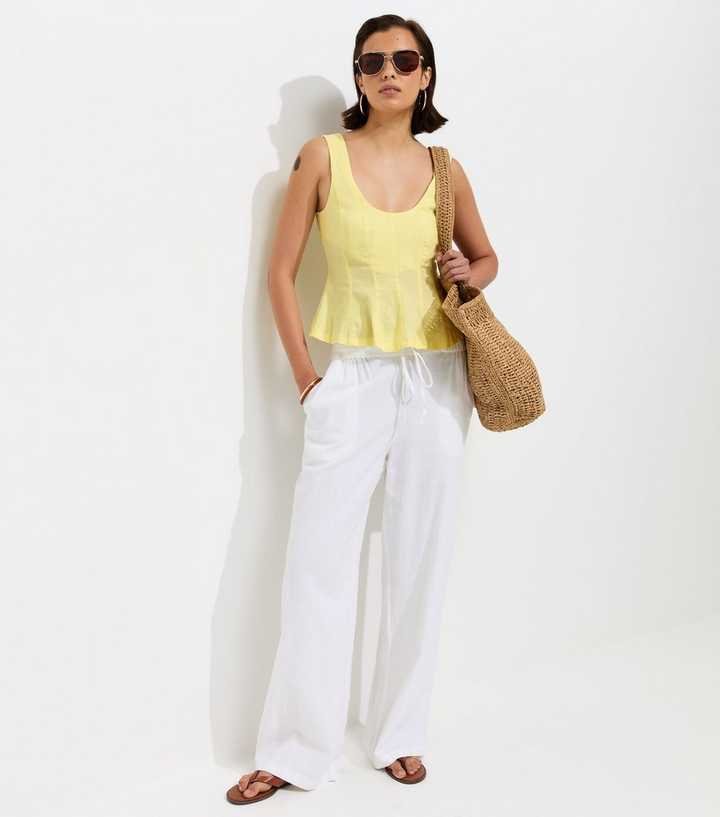 Light Yellow Linen Rich Scoop Neck Sleeveless Top