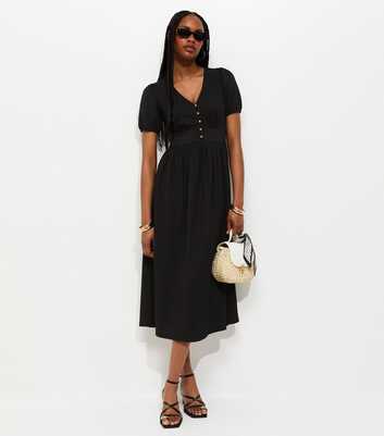 Black Crinkle Short Sleeve Midi Dress