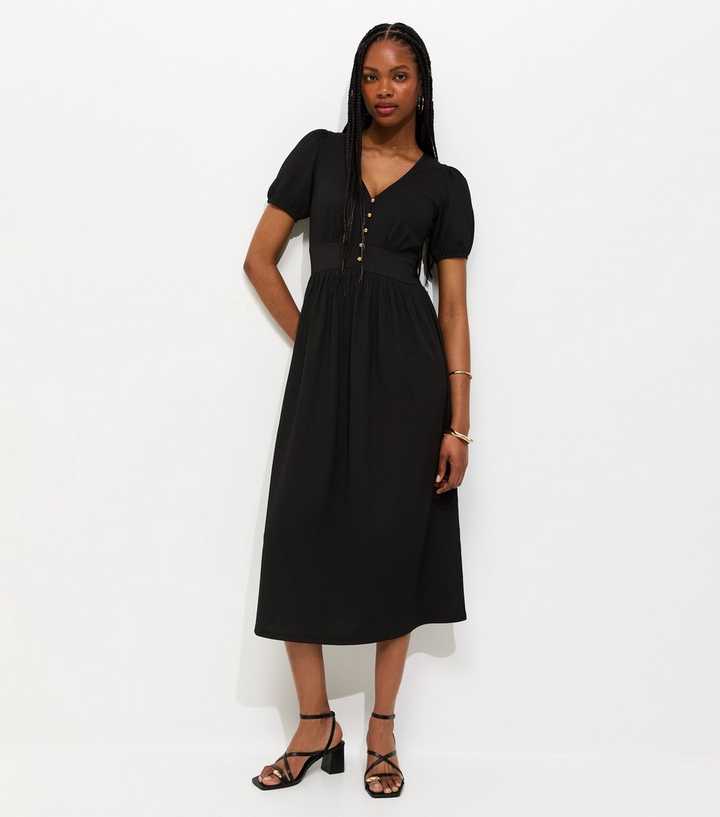 Black Crinkle Short Sleeve Midi Dress | New Look