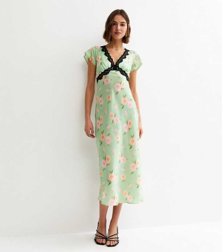 Light Green Blur Floral Lace Trim Midi Dress