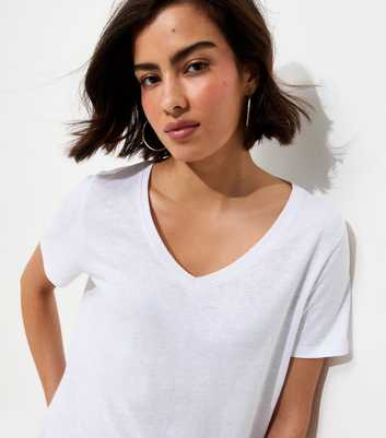 Premium White Linen Rich V Neck T-Shirt