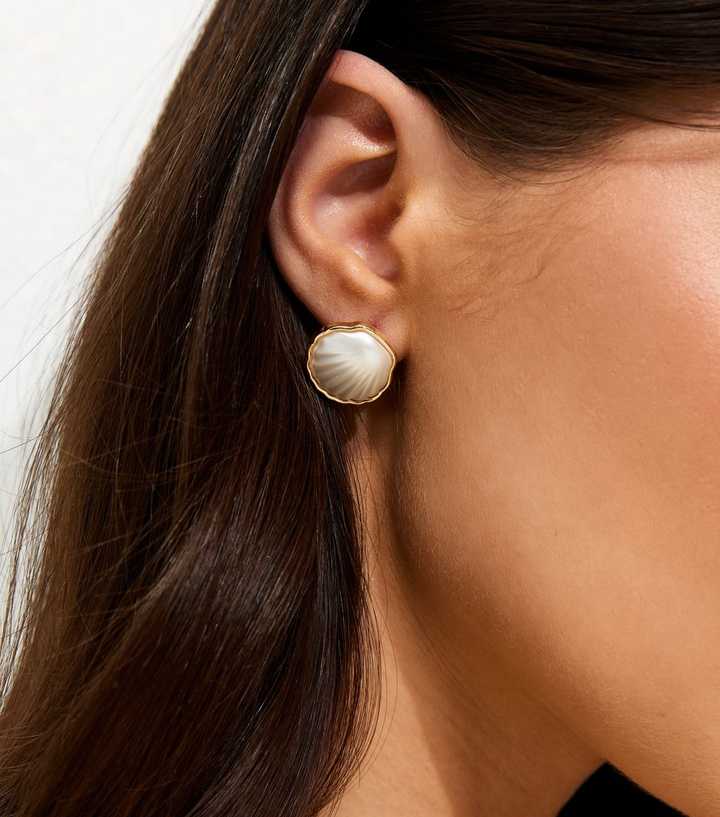 Gold Tone Faux Pearl Shell Stud Earrings