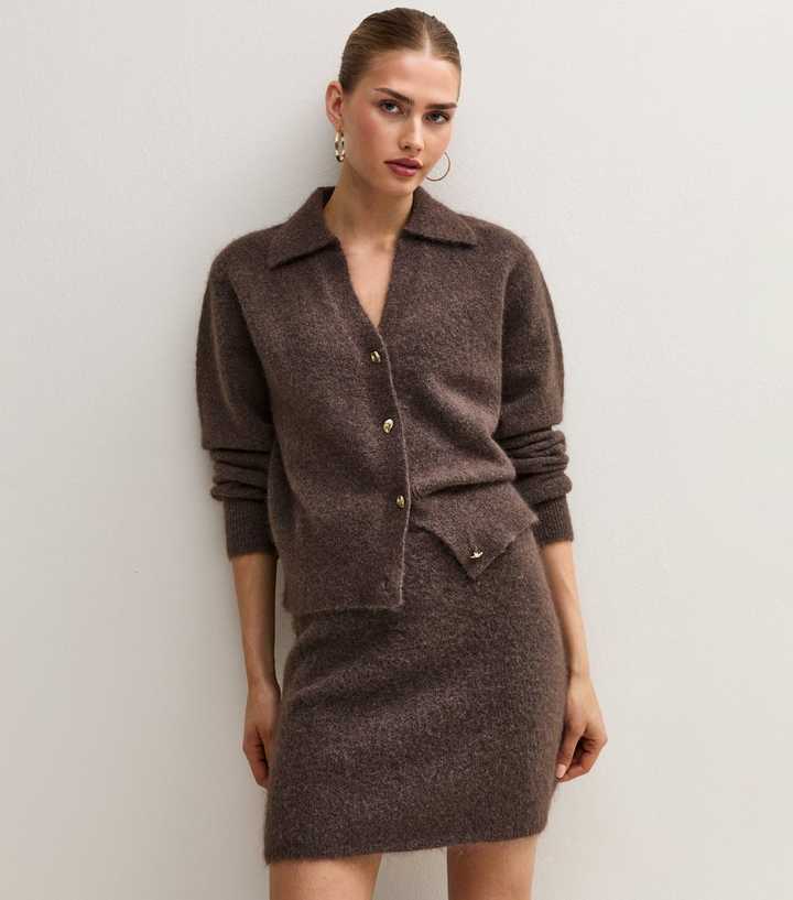 Dark Mink Collared V-Neck Knitted Cardigan with Wool