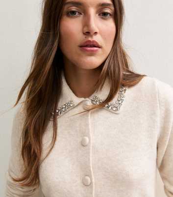 Cream Embellished Collar Knitted Cardigan