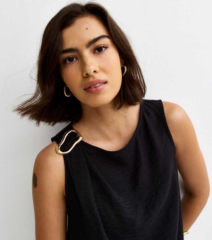 Black Hardware Detail Sleeveless Tank Top