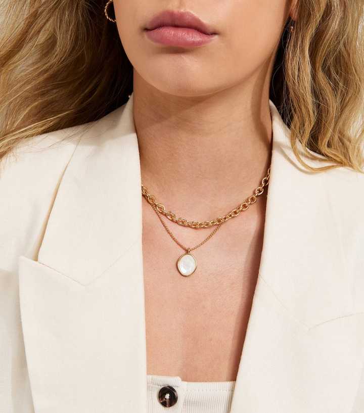 Gold Tone 2 Layer Clear Pendant Chain Necklace