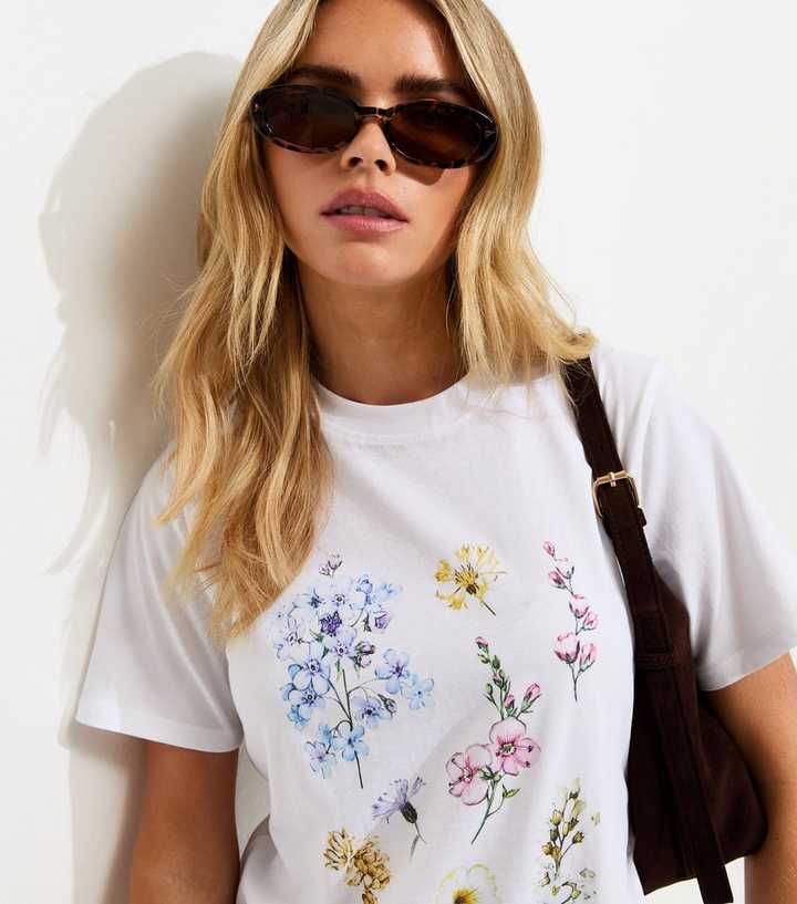 Petite White Cotton Wildflower Print T-Shirt