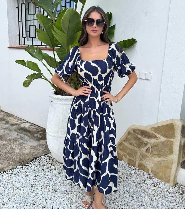 AX Paris Navy Puff Sleeve Smock Midi Dress