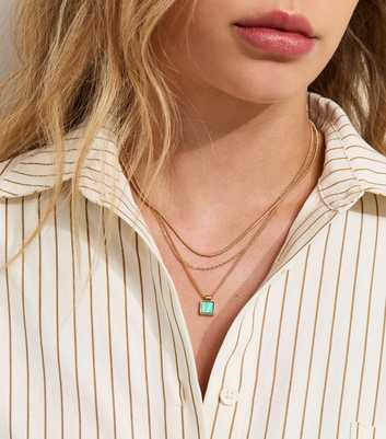 Gold Tone 3 Layer Square Pendant Necklace