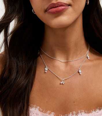 Silver Tone 2 Layer Flower Charm Necklace