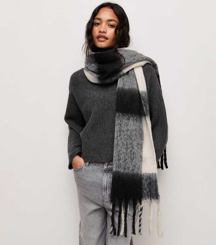 Black Brushed Knit Wide Check Scarf