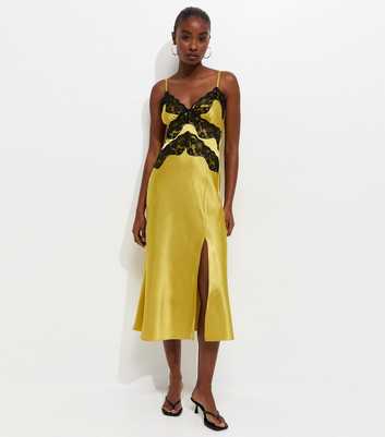 Green Contrast Lace Trim Slit Hem Midi Dress