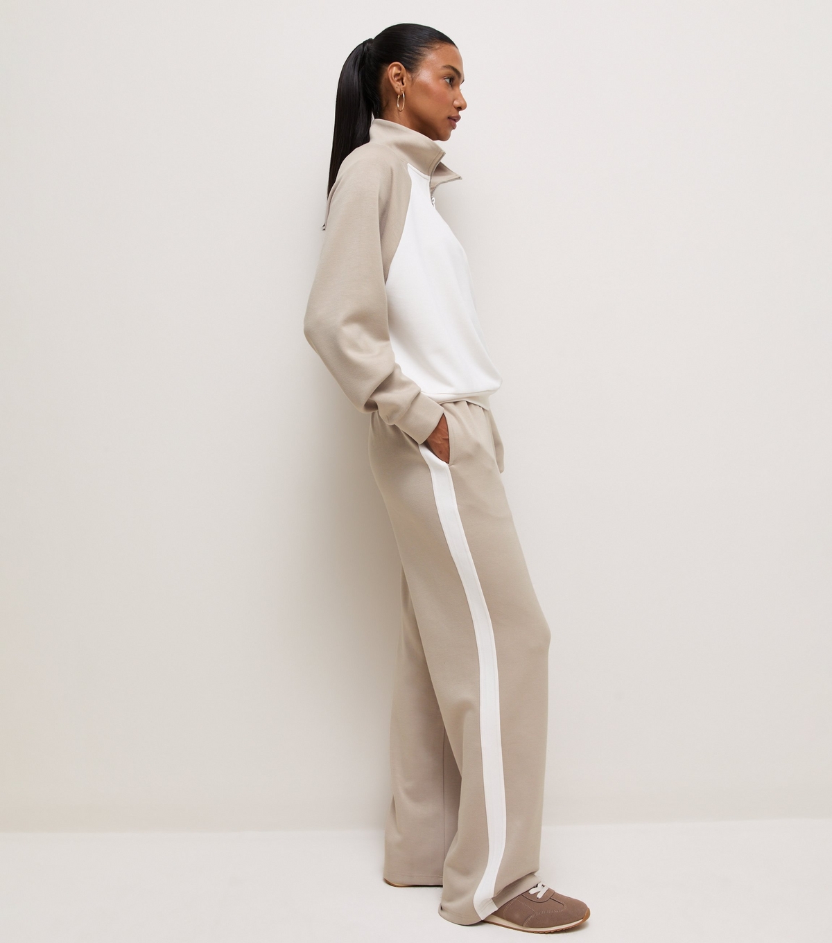 Women's Premium Mink Side Stripe Wide Leg Trousers New Look