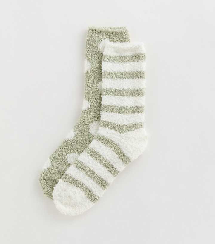 2 Pack of Cream and Green Fluffy Ankle Socks