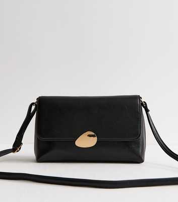 Black Faux Leather Pebble Clasp Crossbody Bag