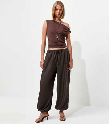 Brown Drawstring Cuffed Trousers