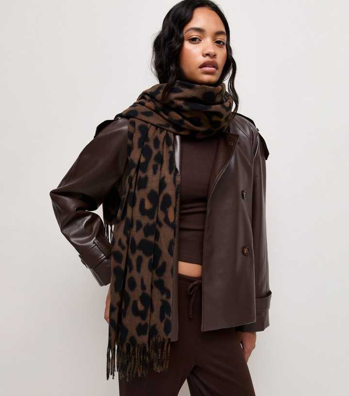 Brown Leopard Print Knitted Scarf
