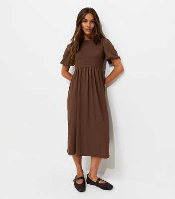 Petite Dark Brown Woven Texture Shirred Bodice Midi Dress