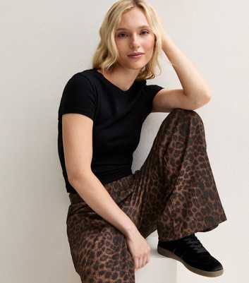 Petite Brown Leopard Print Crinkle Wide Leg Trousers
