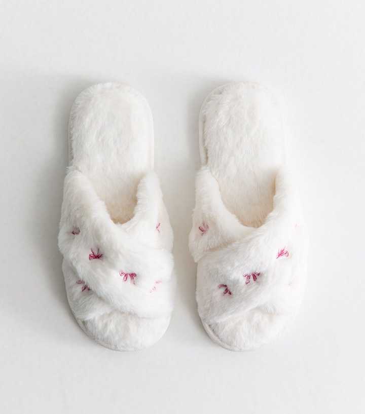 White Fluffy Embroidered Bow Slide Slippers