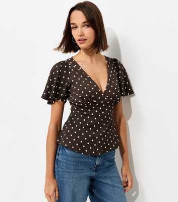 Brown Crinkled Polka Dot Flutter Sleeve Tea Blouse