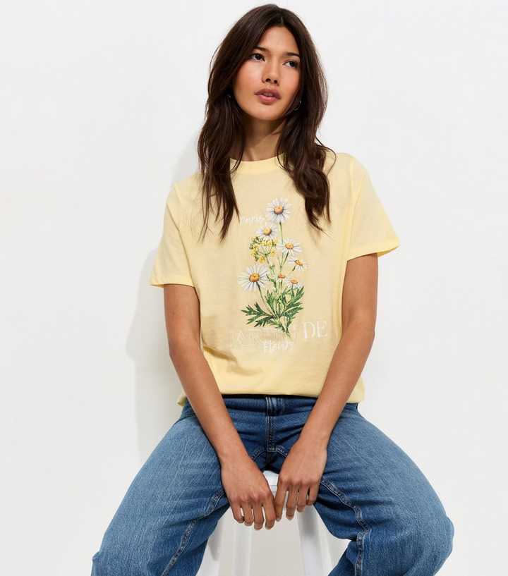 Light Yellow Cotton Daisy Print Relaxed T-Shirt